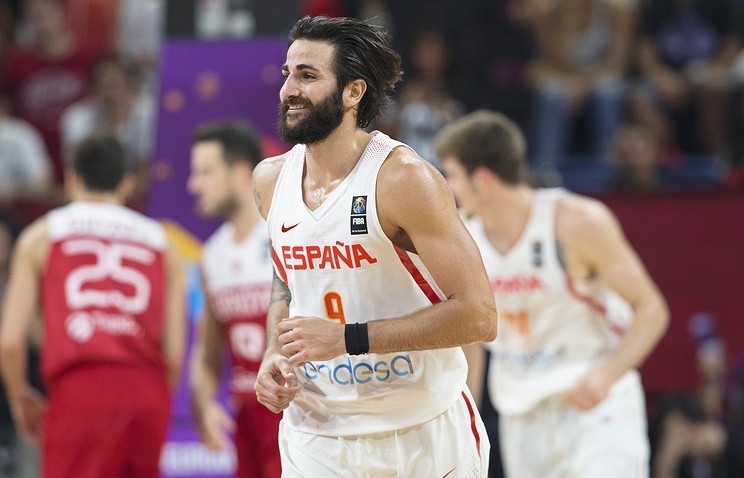 Баскетбольная форма Испания мужская белая 2017/2018 2XL